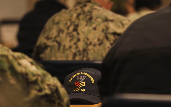 Ike Conducts Planned Incremental Availability maintenance period