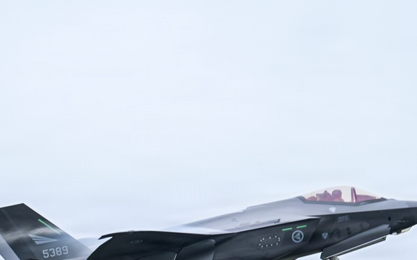 Royal Norwegian Air Force conducts take-offs during Point Blank 26