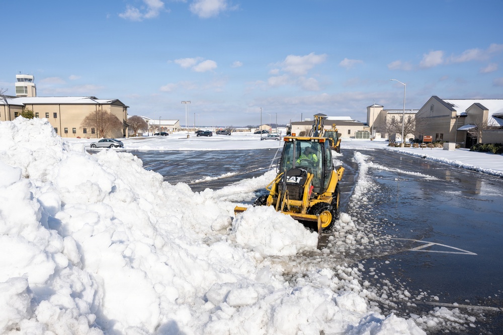 Winter Storm hits Dover AFB
