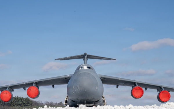 Winter Storm hits Dover AFB