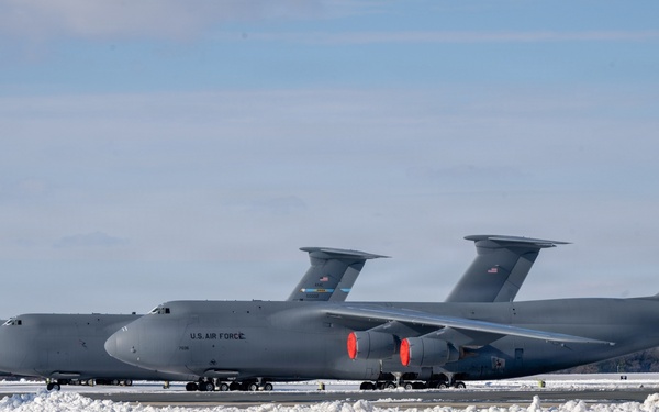 Winter Storm hits Dover AFB