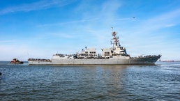 USS Truxtun (DDG 103) Departs Naval Station Norfolk