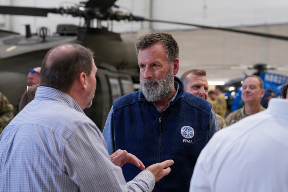 FEMA Associate Administrator meets emergency response staff in Mississippi