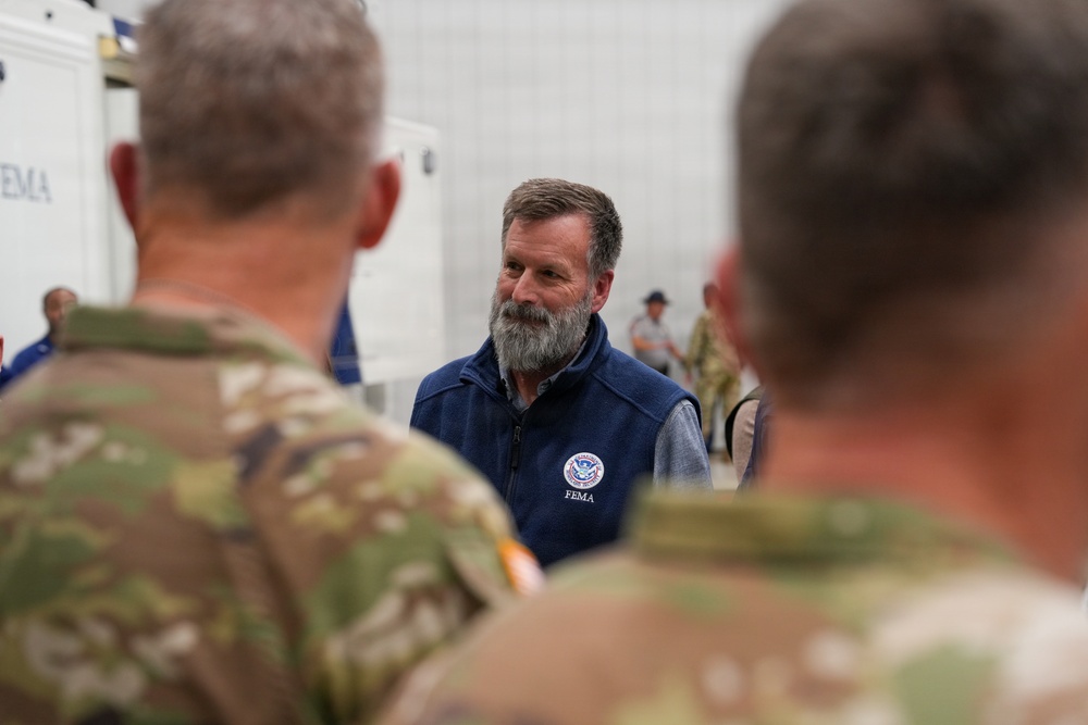 FEMA Associate Administrator meets emergency response staff in Mississippi