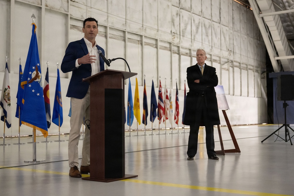 From dugout to hangar: Washington Nationals visit Andrews