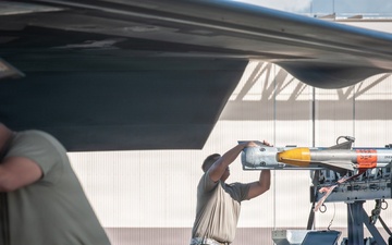 Weapons crews compete in Sentry Aloha 26-1 Load Competition