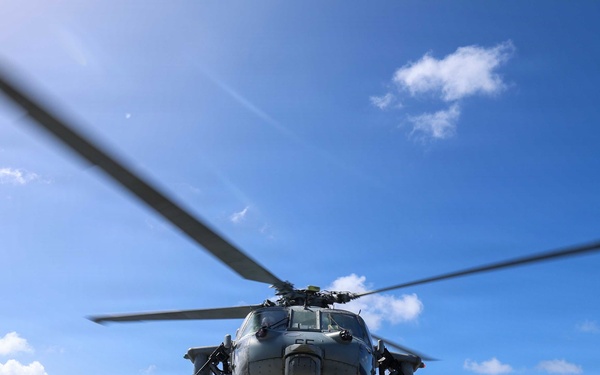 Flight quarters aboard USS Lake Erie (CG 70)