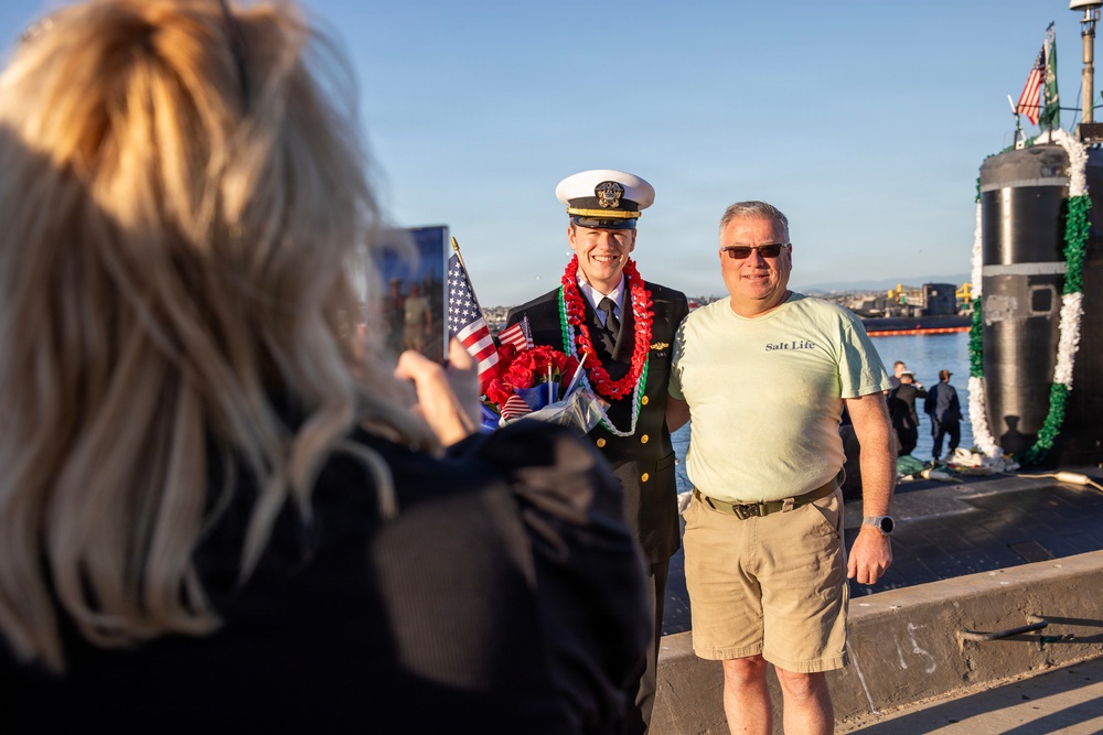 USS Greeneville Returns Home from Deployment