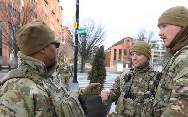 Chaplain offers morale boost to Soldiers in support of Make D.C. Safe and Beautiful Mission