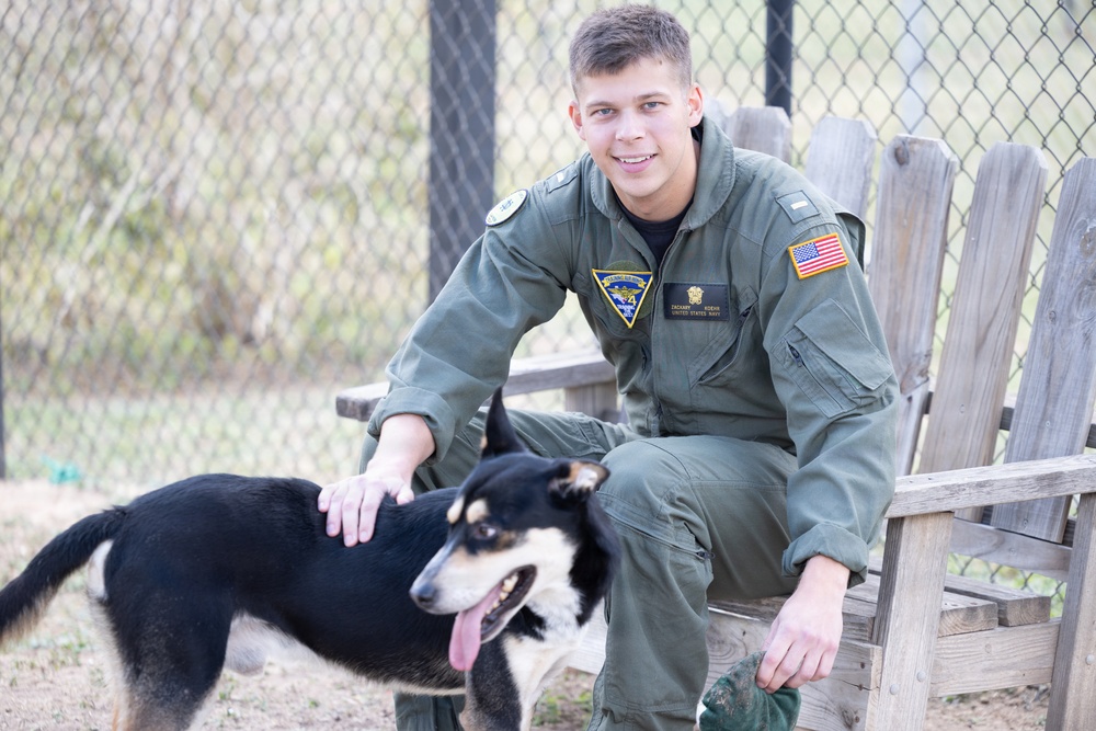 U.S. Navy Student Pilots Volunteer At Animal Shelter In South Texas For RGV Navy Week