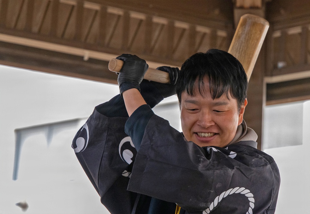 Mochitsuki event brings U.S. and Japanese medical professionals together at U.S. Naval Hospital Yokosuka