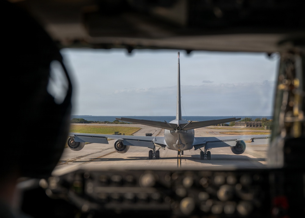 Practice makes perfect: 909th ARS refuels F-16Cs and F-35As