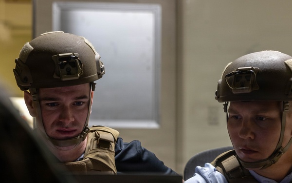 5th Air Naval Gunfire Liaison Company Marines participate in certification exercise