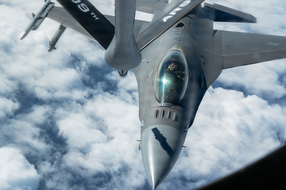 Practice makes perfect: 909th ARS refuels F-16Cs and F-35As