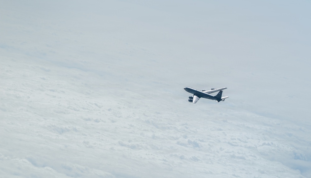 Practice makes perfect: 909th ARS refuels F-16Cs and F-35As