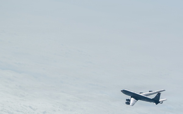 Practice makes perfect: 909th ARS refuels F-16Cs and F-35As