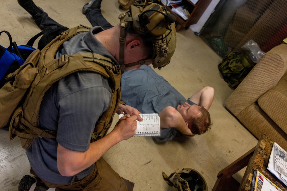5th Air Naval Gunfire Liaison Company Marines participate in certification exercise