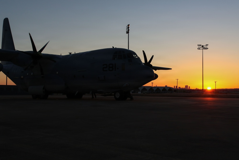 VMGR-153 trains in Texas