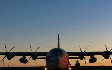 VMGR-153 trains in Texas