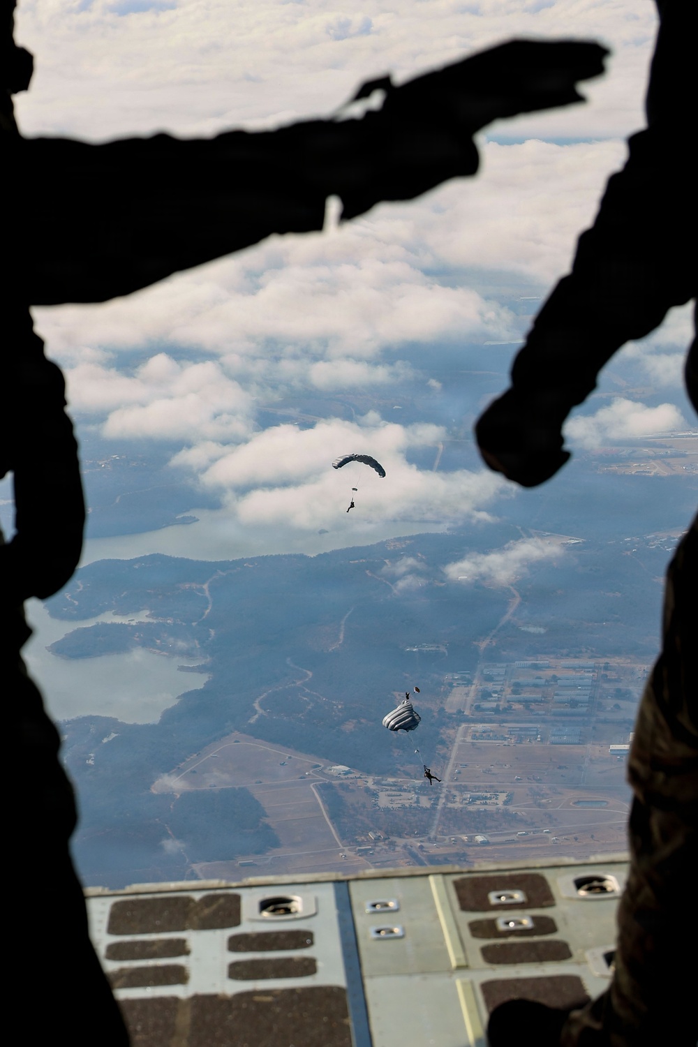 VMGR-153 trains in Texas