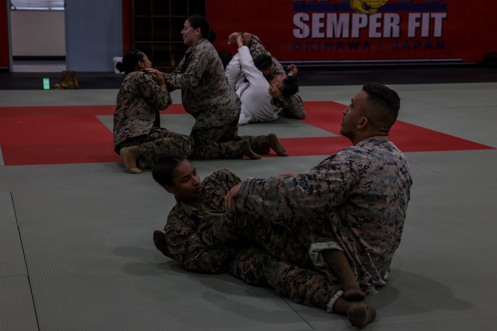 III Marine Expeditionary Force Support Battalion conducts Marine Corps Martial Arts Program training