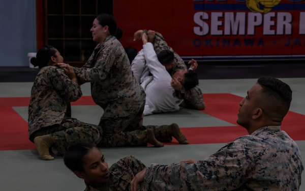III Marine Expeditionary Force Support Battalion conducts Marine Corps Martial Arts Program training