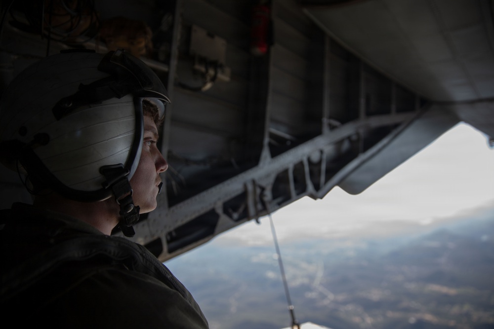 HMH-465 conducts DFT flight