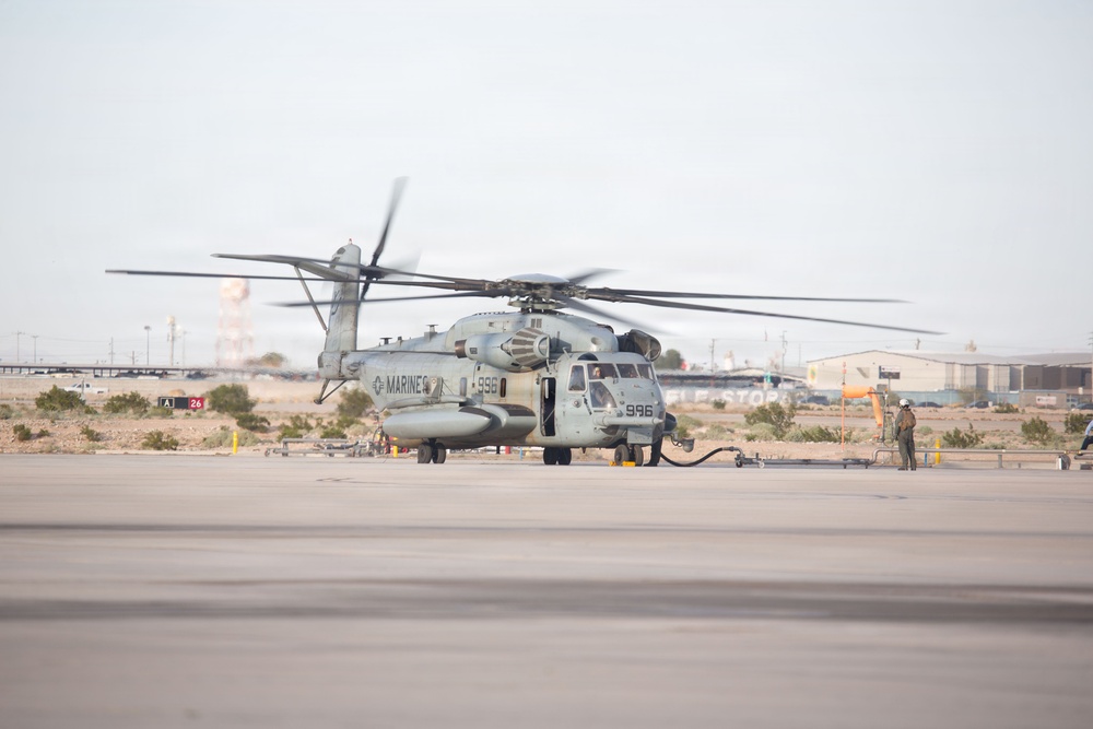 HMH-465 conducts DFT flight