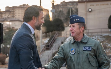 USecAF visits Osan Air Base