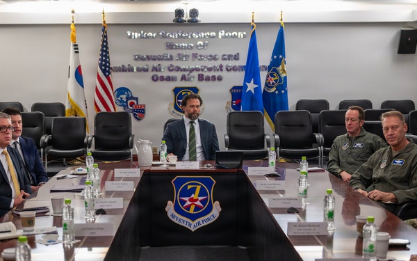USecAF visits Osan Air Base