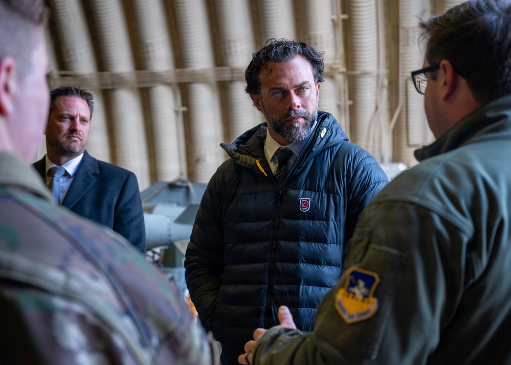 USecAF visits Osan Air Base