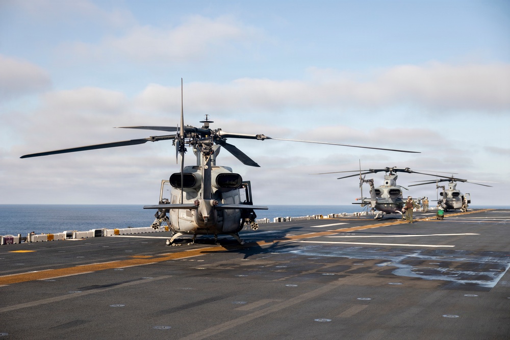 11th MEU Marines, Sailors Conduct Flight Operations Aboard USS Boxer