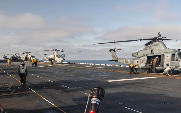 11th MEU Marines, Sailors Conduct Flight Operations Aboard USS Boxer