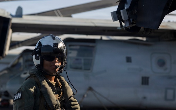 11th MEU Marines, Sailors Conduct Flight Operations Aboard USS Boxer