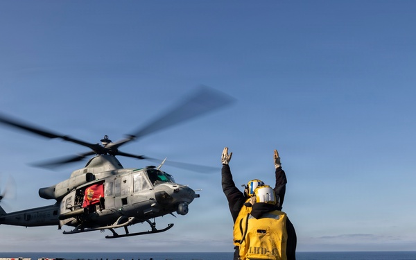 11th MEU Marines, Sailors Conduct Flight Operations Aboard USS Boxer