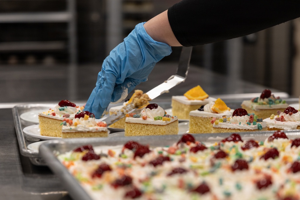 III Marine Expeditionary Force Support Battalion food service specialists compete in Maj. Gen. William Pendleton Thompson Hill competition