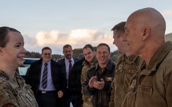 Maj. Gen. Donald Carpenter visits 35th FW ahead of F-35 Lightning II integration