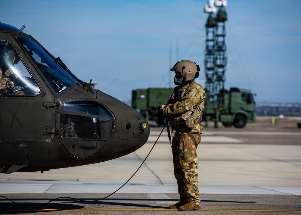 Joint rotary-wing training strengthens Army–Air Force integration at Incirlik