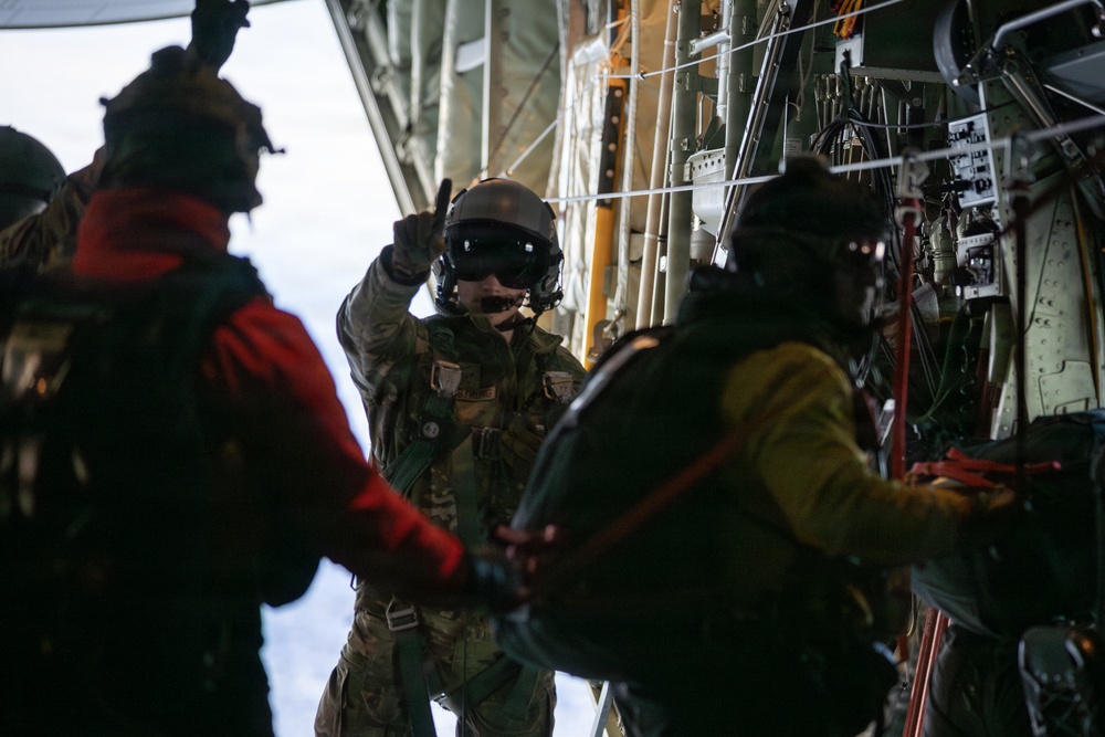 176th Wing Rescue Triad hones skills over Alaska