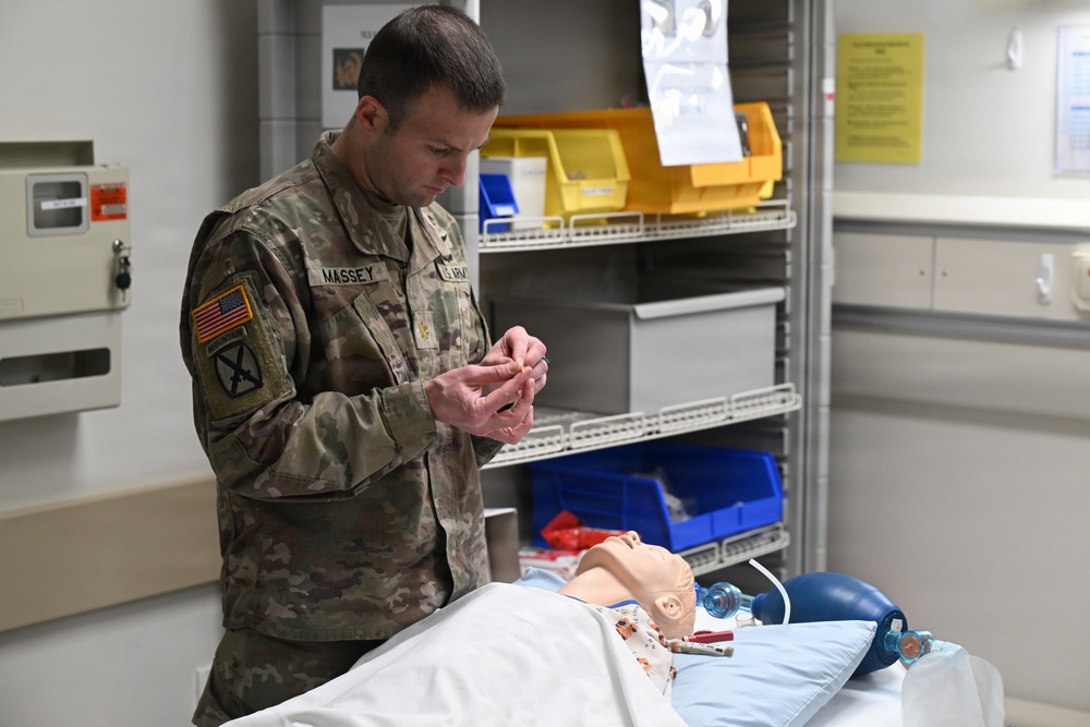 31st MDG hosts first joint Advanced Trauma Life Support/Trauma Nurse Core Course at Aviano