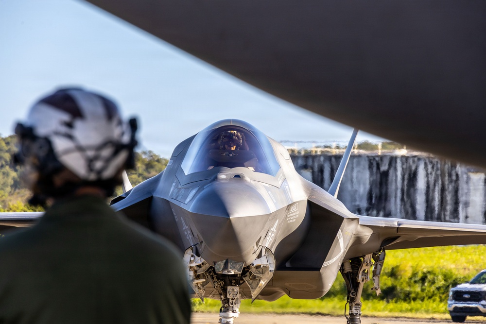 VMFA-225 conducts flight operations in Puerto Rico