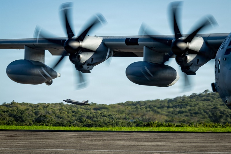 VMFA-225 conducts flight operations in Puerto Rico