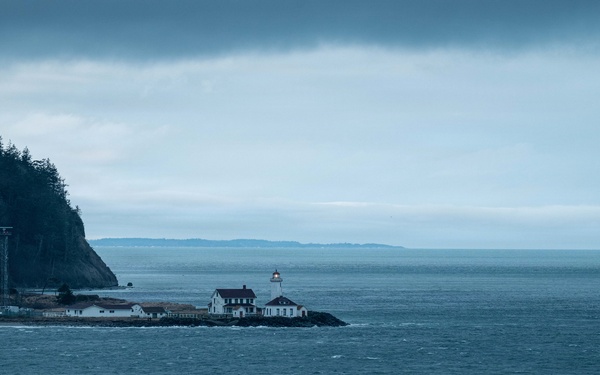 USS Theodore Roosevelt Indian Island Arrival
