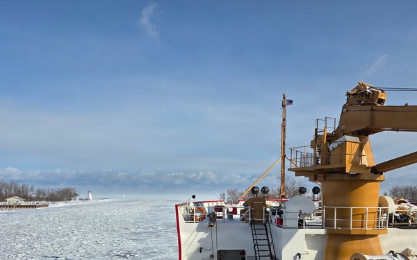 Coast Guard Cutter Mackinaw conducts track maintenance for Operation Taconite