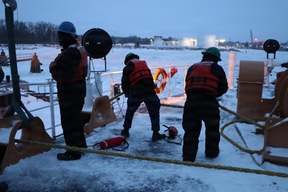 Coast Guard Cutter Mackinaw conducts track maintenance for Operation Taconite