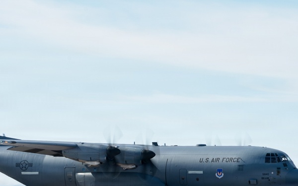 7th CES overcomes Winter Storm Fern during Dark Ascent exercise