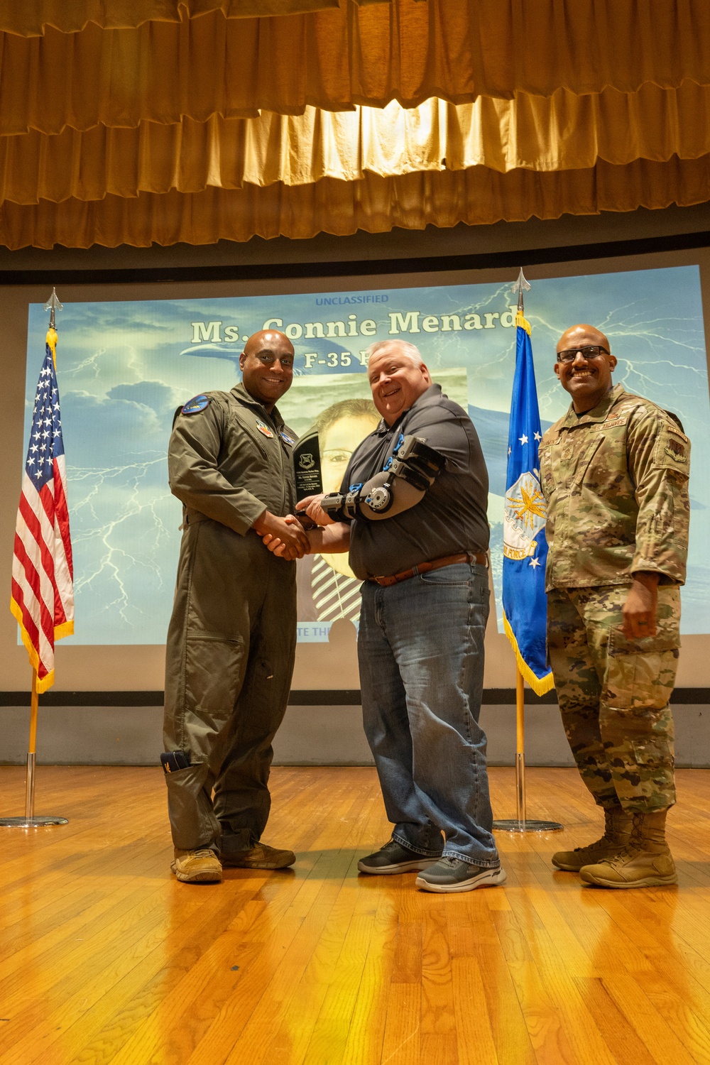 350 SWW 4th Quarter Award Ceremony