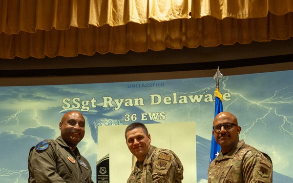 350 SWW 4th Quarter Award Ceremony