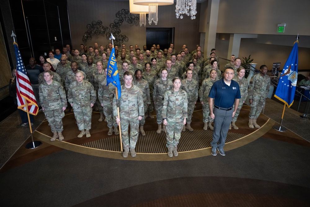 352d Recruiting Squadron