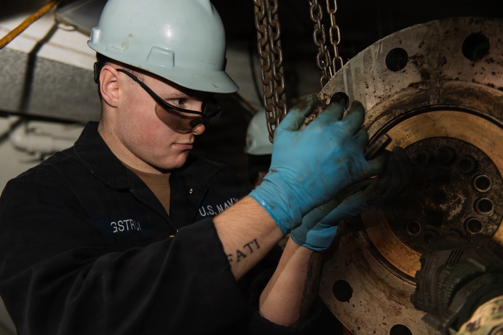 Ronald Reagan Sailors Conduct Maintenance